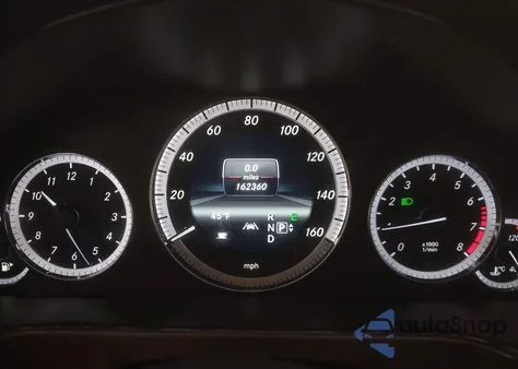 2013 Mercedes-Benz E 350 4Matic из США, поврежденный, VIN WDDHF8JB2DA745953